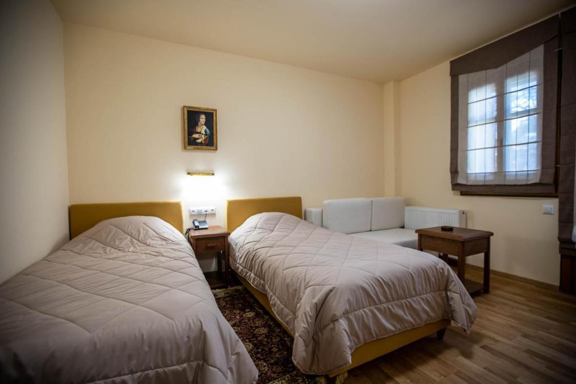Rentinia Inn Rentína 外观 照片