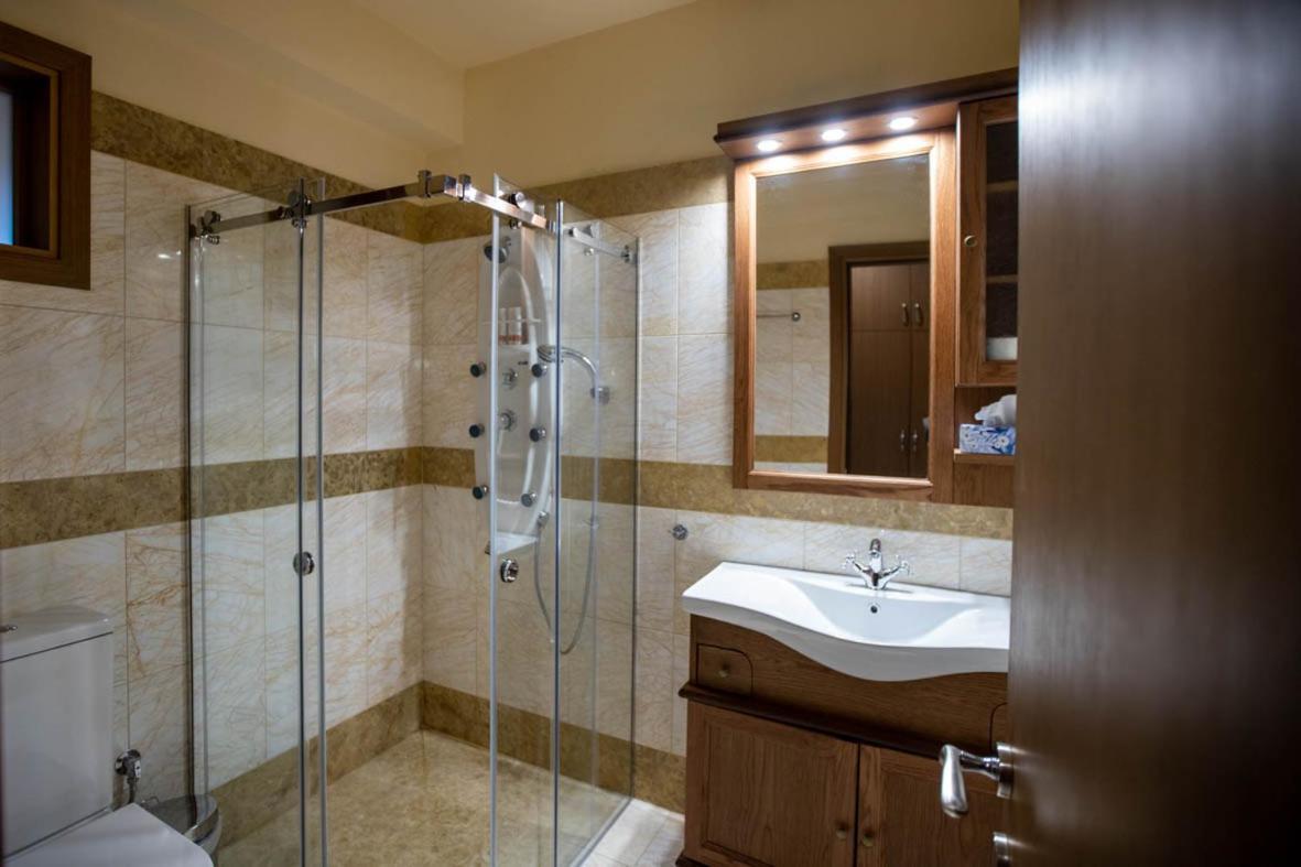 Rentinia Inn Rentína 外观 照片