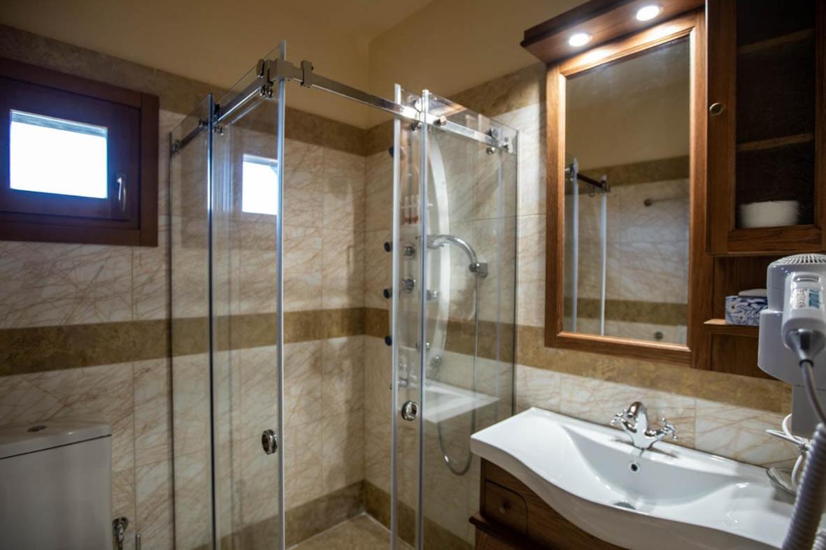 Rentinia Inn Rentína 外观 照片